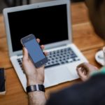 英語で連絡する、連絡を取り合う際の使うフレーズ集